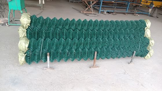 Forte Leggio di alluminio Pvc rivestito Chain Link Mesh Recinzione Galvanizzato senza fili campioni disponibili