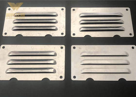 Ss304 e di alluminio Louver Punch Perforato lamiera di metallo foglio impermeabile